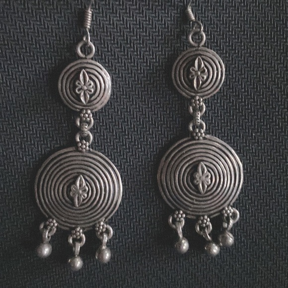 Silver Indian Chandelier Earrings - Picture 6 of 6
